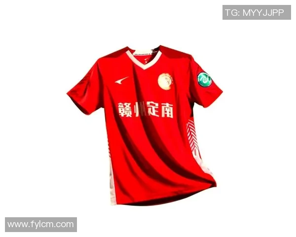 盘点足球球星经典长袖战袍展现绿茵场上独特风采