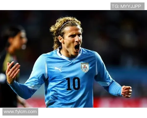 聚焦世界著名足球球星成长历程与辉煌成就的深度全景解析 聚焦世界著名足球球星成长历程与辉煌成就的深度全景解析