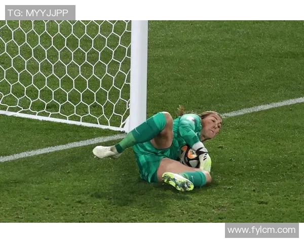 女足球星卡实测高清图展现强大技艺与赛场风采 女足球星卡实测高清图展现强大技艺与赛场风采